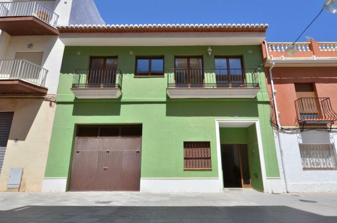 The Green Townhouse In Denia Centre By Nras エクステリア 写真